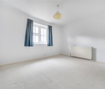 2 bedroom semi-detached house to rent - Photo 2