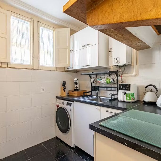 Avenida Infante Santo, Lisbon, Lisbon 1350-179 - Photo 1