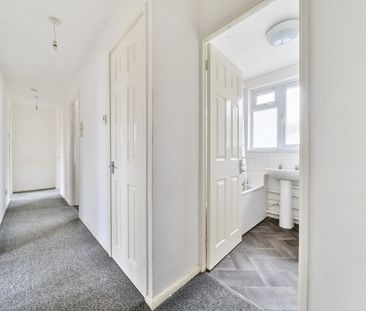 Flat to rent - Crayford High Street, Dartford, DA1 - Photo 5