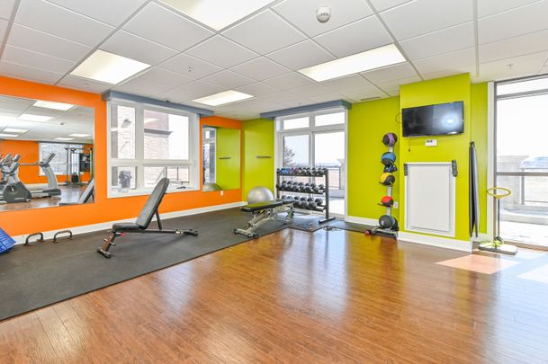 For Lease - 5010 Corporate Drive Unit# 235, Burlington, Ontario - Photo 1