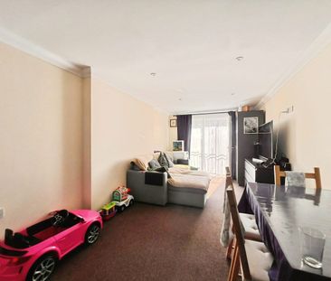 St Andrews Court, Calcutta Road, Tilbury, RM18 - Photo 3