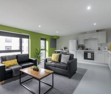 Standard Plus En-suite | Bryson Court - Photo 3