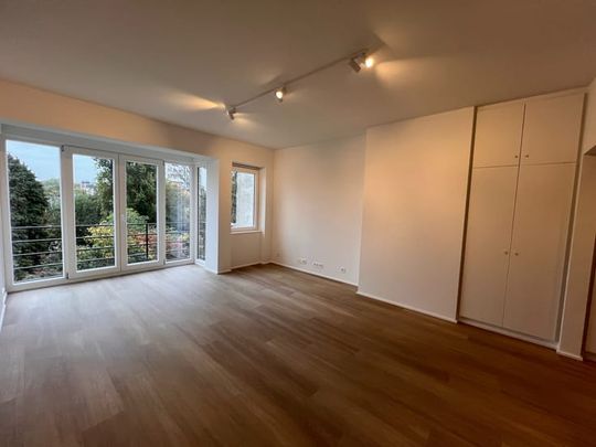 Appartement te huur - Photo 1