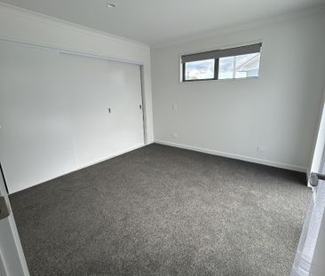 Brand new 3 bedroom townhouse available now - Photo 5