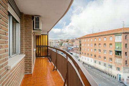 Avenida de los Toreros, Madrid, Community of Madrid 28028 - Photo 3