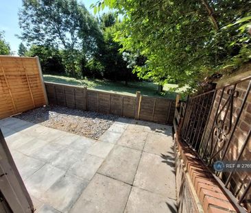 1 bedroom semi-detached house to rent - Photo 5