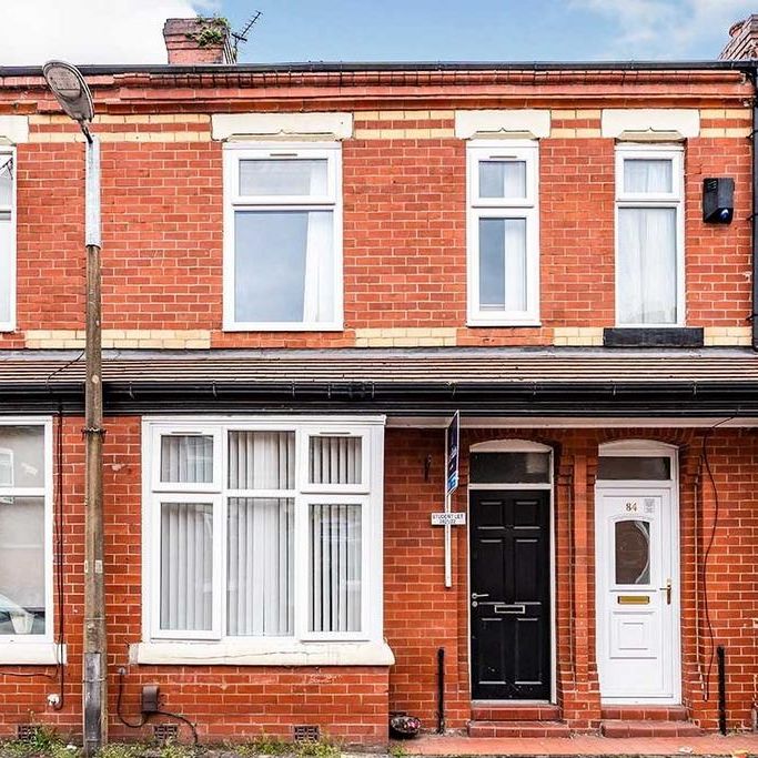 4 bedroom terraced house to rent - Photo 1