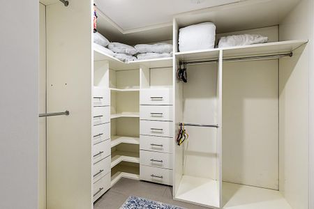 3 bedroom flat to rent - Photo 2