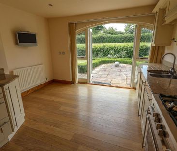 3 bedroom barn conversion to rent - Photo 3