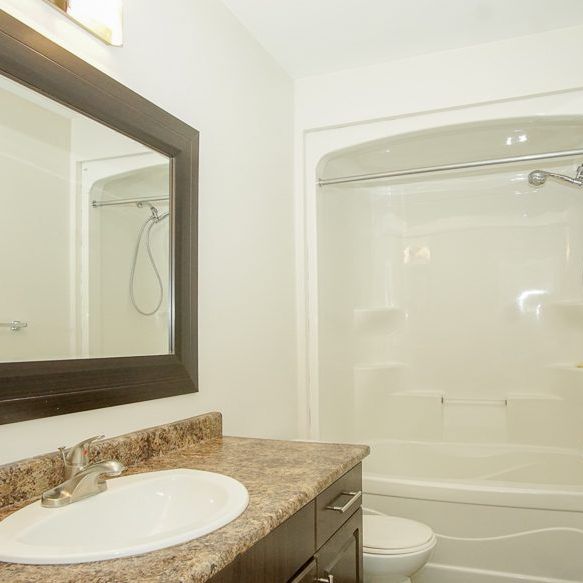 51 Flower Place, Blumenort, MB - Photo 1