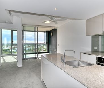 More Than a One-Bedroom – Space, Style & Spectacular Views - Photo 1