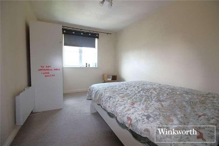 Pembroke House, Station Road, Borehamwood, Hertfordshire, WD6 - Photo 3