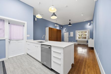 For Lease - 251 High Park Avenue Unit# Upper, Toronto, Ontario - Photo 3
