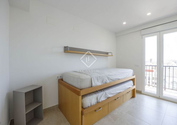 Excellent 3 Bedroom apartment for rent in El Carmen, Valencia