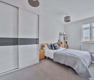 Croft Road, Godalming, Surrey, GU7 - Photo 5