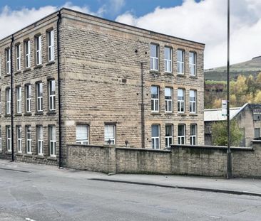 Peak Buildings, Glossop - Photo 4