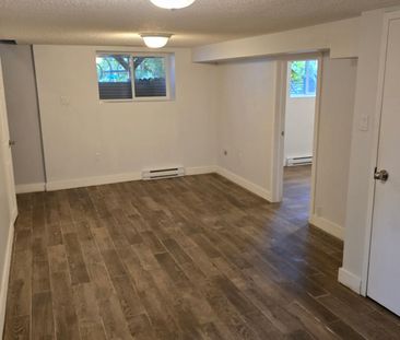 For Lease - 121 Cumberland Street, Barrie, Ontario - Photo 2