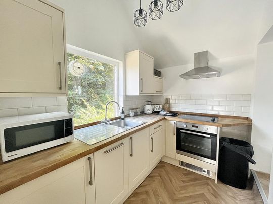 2 bedroom flat to rent - Photo 1