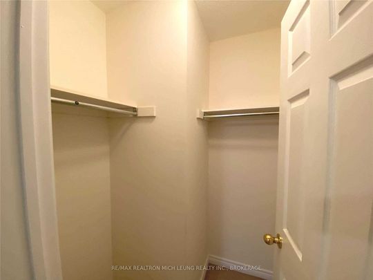 For Lease - 111 Amulet Crescent, Richmond Hill, Ontario - Photo 1