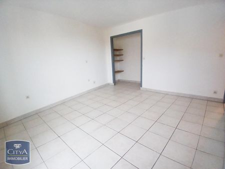 Location Maison 3 pièces 75m² PENNAUTIER 11610 - Photo 4