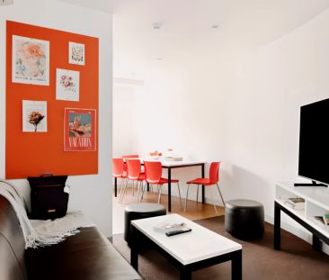 Single Bedroom – 4 Share Apartment - Photo 1