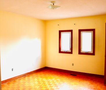 For Lease - 121 Harmonia Crescent, Vaughan, Ontario - Photo 6