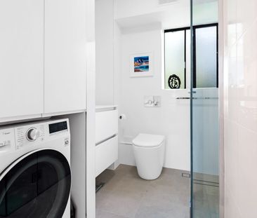 North facing light filled apartment - Photo 4