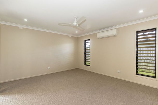9 Ellsworth Drive, Mount Louisa - Photo 1