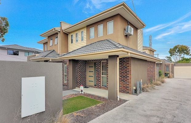 2/9 Bicknell St, Broadmeadows, VIC 3047 - Photo 1