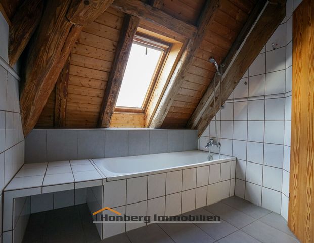 Gemütliche Maisonette Wohnung in Mitten der Stadt! - Photo 1