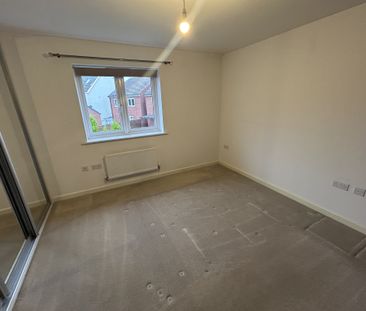 Little Ground, Swindon, Purton - Photo 1