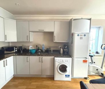 2 bedroom semi-detached house to rent - Photo 5