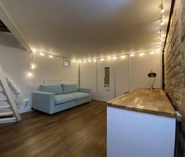 Appartement à louer rue Tardieu, Paris 18ème - Photo 1