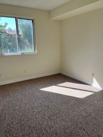 For Lease - 131 Edgehill Drive Unit# N11, Barrie, Ontario - Photo 4