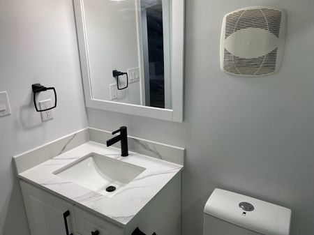 For Lease - 1368 Connaught Terrace, Milton, Ontario - Photo 2