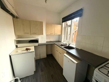 1 bedroom flat to rent - Photo 3