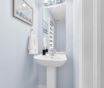 For Lease - 235 Bellagio Avenue, Hamilton, Ontario - Photo 6