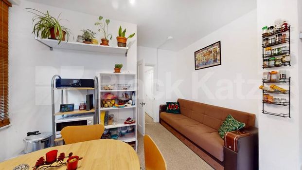 Mackeson Road, London, NW3 - Photo 1