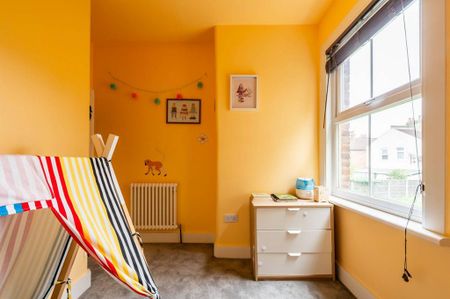 3 bedroom terraced house to rent - Photo 4