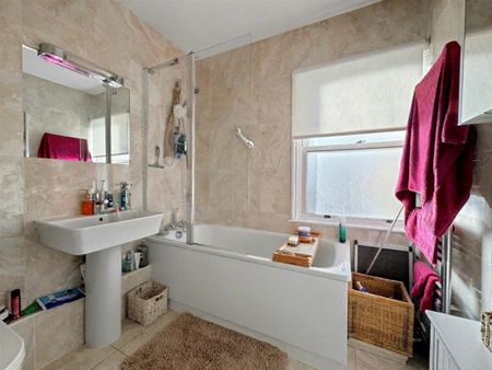 Queens Road, Hersham Village - Photo 5