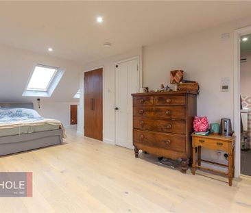 4 bedroom semi-detached house to rent - Photo 6