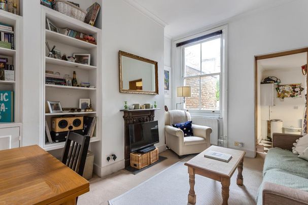 1 bedroom flat to rent - Photo 1