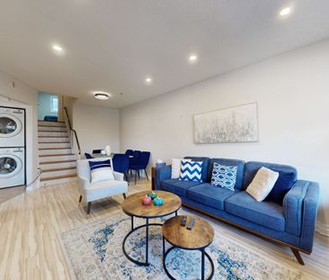 For Lease - 795 Greenfield Crescent, Newmarket, Ontario - Photo 2