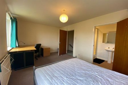 5 bedroom terraced house to rent - Photo 3