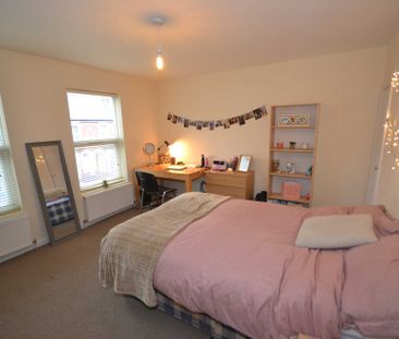 Price £3,750 pcm - Available Now - Furnished - Photo 5