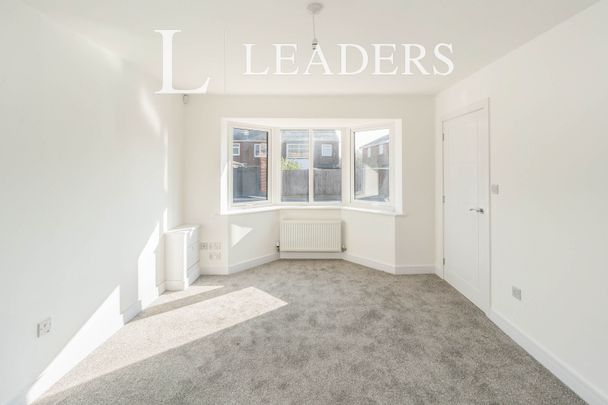 3 bedroom semi detached to rent Knowles Nook, Ashton-in-Makerfield, Wigan, WN4 - Photo 1