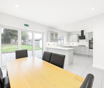 5 bedroom detached house to rent - Photo 4