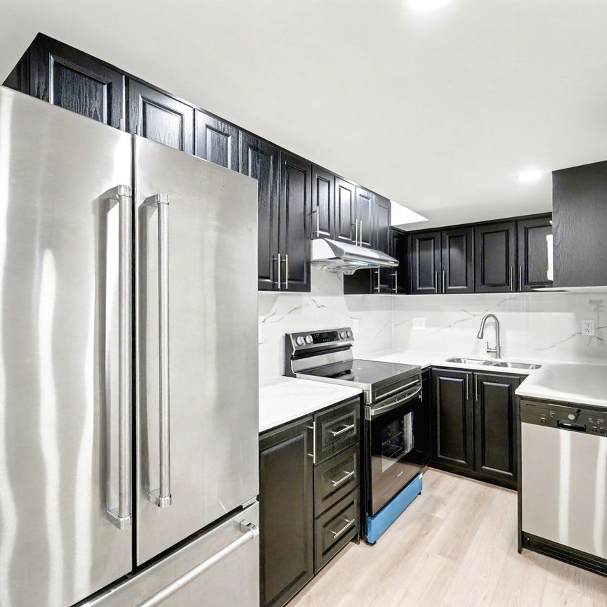 For Lease - 24 Pinedale Avenue, Caledon, Ontario - Photo 1