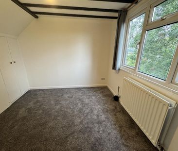 5 bedroom semi-detached house to rent - Photo 1