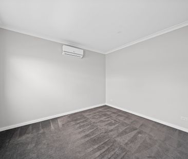 Spacious multi level living with outdoor appeal - Photo 3